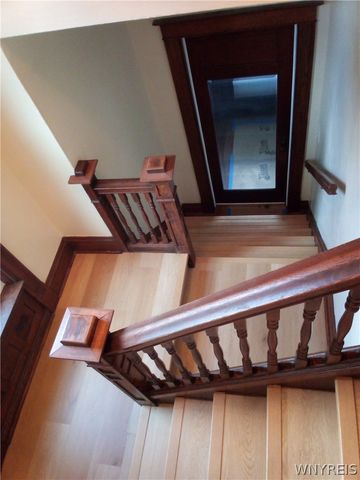 548 10th Street, Niagara Falls, NY 14301