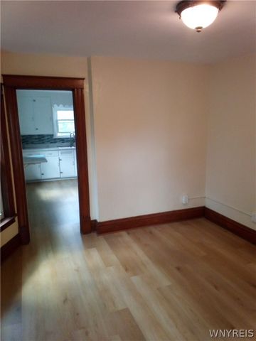 548 10th Street, Niagara Falls, NY 14301