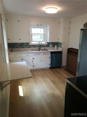 548 10th Street, Niagara Falls, NY 14301