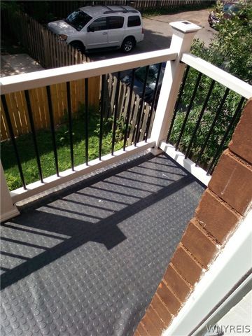 548 10th Street, Niagara Falls, NY 14301