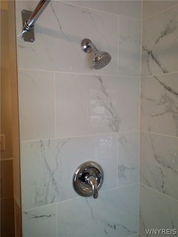 548 10th Street, Niagara Falls, NY 14301