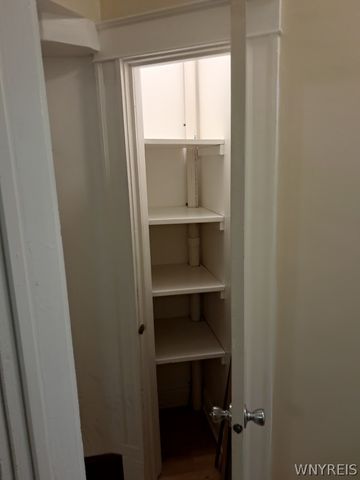 548 10th Street, Niagara Falls, NY 14301