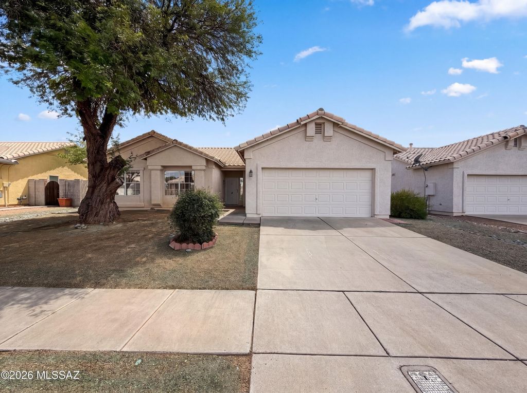 9946 E Paseo De La Masada, Tucson, AZ 85747