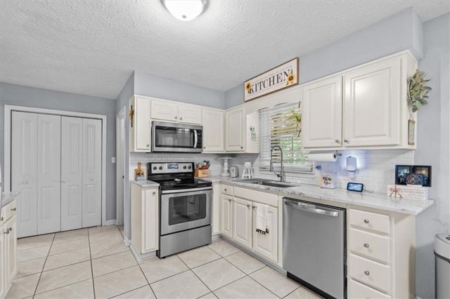 39 Cheryl Drive, Carrollton, GA 30116