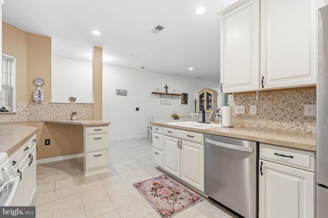 1125 ARBOUR LN, Quakertown, PA 18951