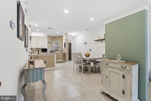 1125 ARBOUR LN, Quakertown, PA 18951