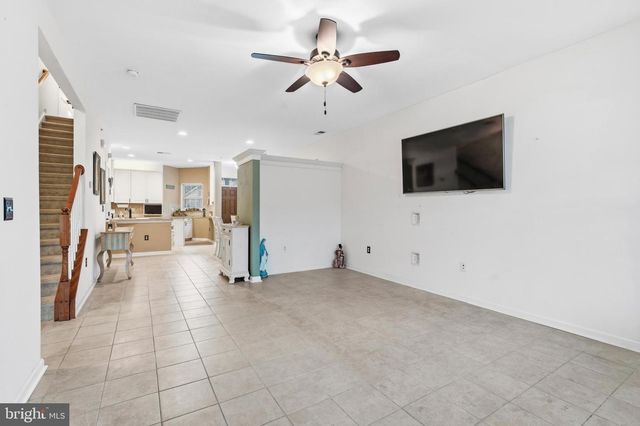 1125 ARBOUR LN, Quakertown, PA 18951