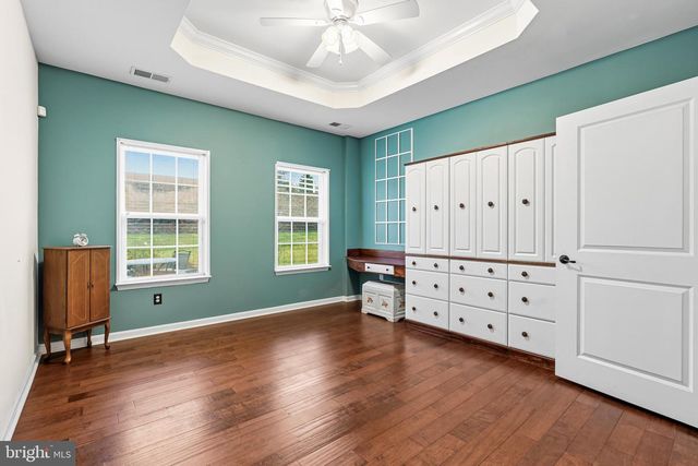 1125 ARBOUR LN, Quakertown, PA 18951