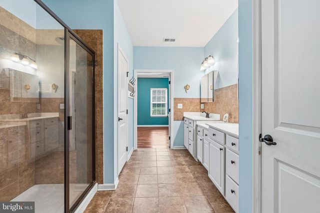 1125 ARBOUR LN, Quakertown, PA 18951