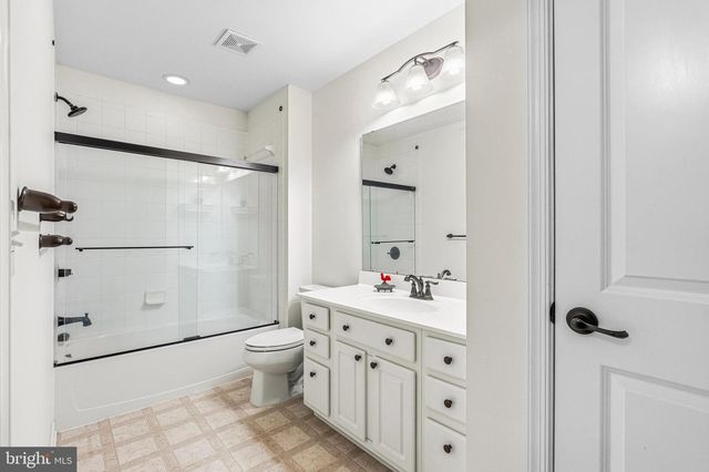 1125 ARBOUR LN, Quakertown, PA 18951