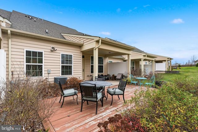 1125 ARBOUR LN, Quakertown, PA 18951