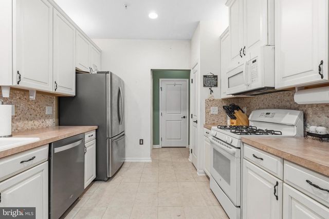 1125 ARBOUR LN, Quakertown, PA 18951