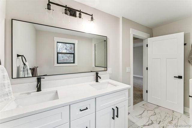 9398 Ortonville Road, Clarkston, MI 48348