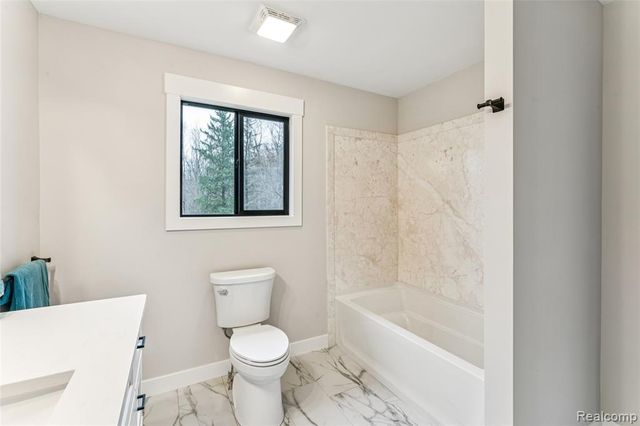 9398 Ortonville Road, Clarkston, MI 48348