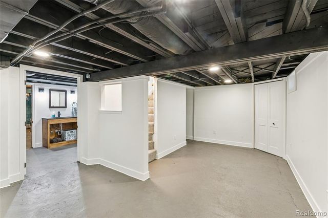 9398 Ortonville Road, Clarkston, MI 48348