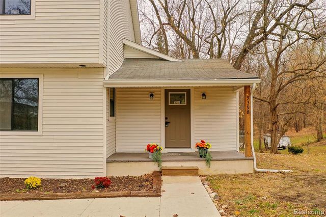 9398 Ortonville Road, Clarkston, MI 48348