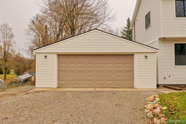 9398 Ortonville Road, Clarkston, MI 48348
