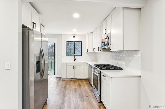 9398 Ortonville Road, Clarkston, MI 48348