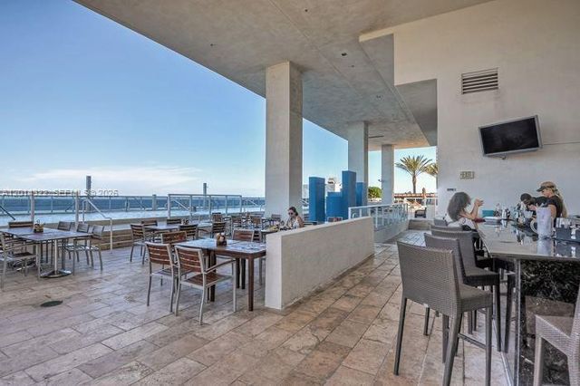 1800 S Ocean Drive 2007, Hallandale Beach, FL 33009