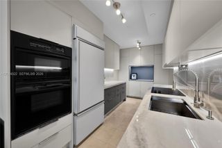 1800 S Ocean Drive 2007, Hallandale Beach, FL 33009