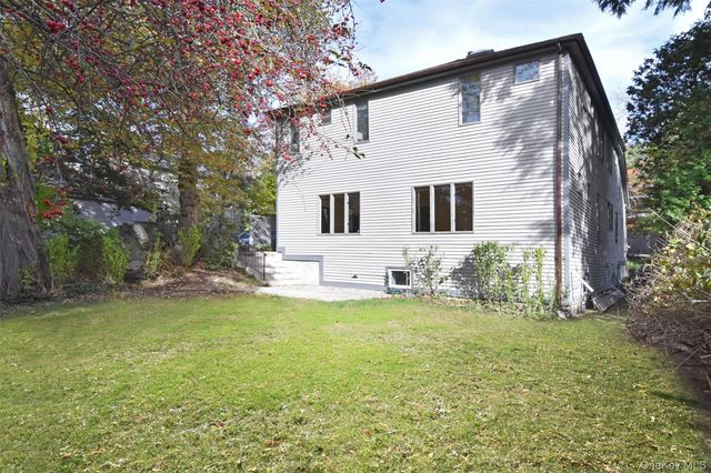 42 Ravensdale Road, Hastings-on-hudson, NY 10706