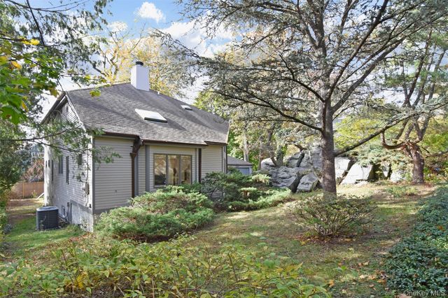 42 Ravensdale Road, Hastings-on-hudson, NY 10706