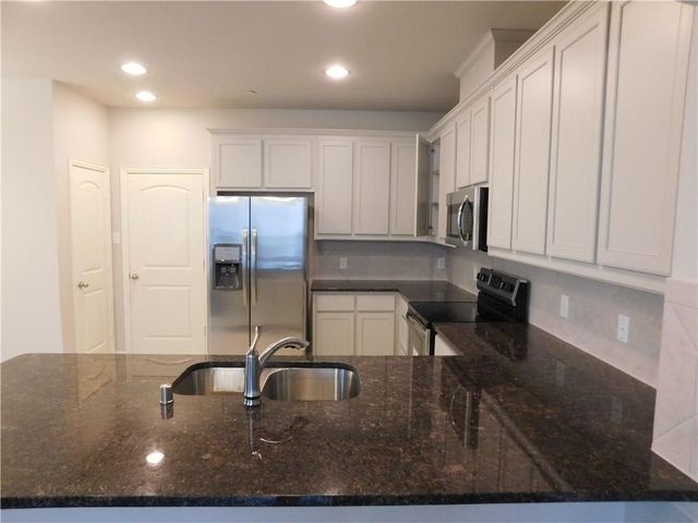 2555 Adam Lane, Lewisville, TX 75056