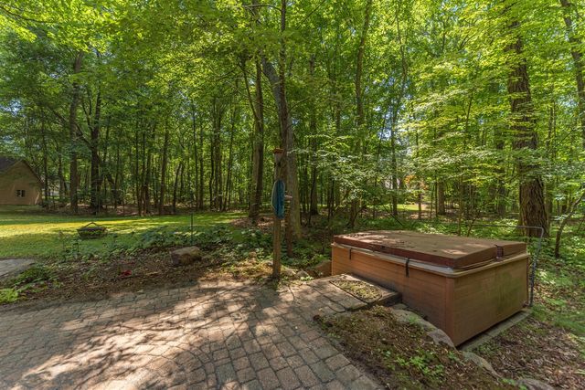 7421 Black Forest Drive, Dexter, MI 48130