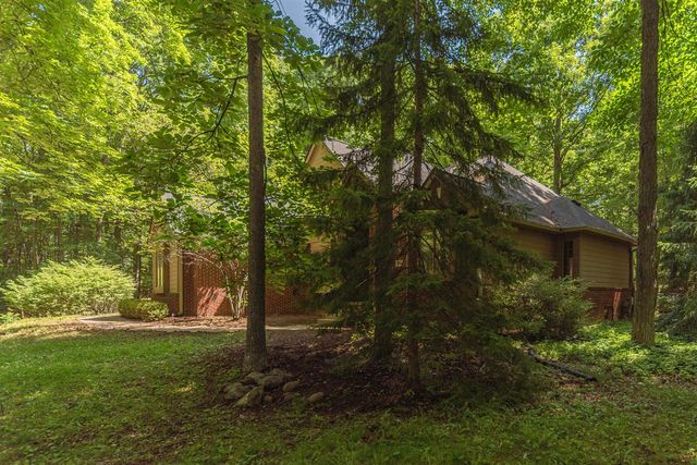 7421 Black Forest Drive, Dexter, MI 48130