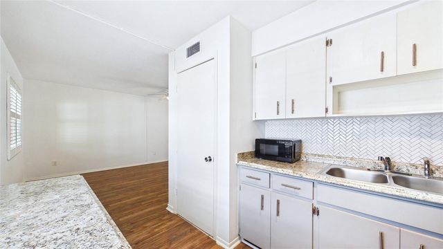 325 SKY LOCH DRIVE W, Dunedin, FL 34698