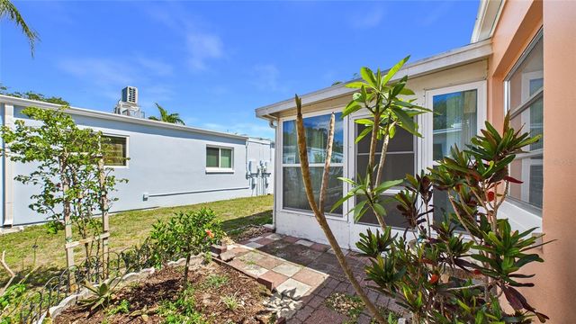 325 SKY LOCH DRIVE W, Dunedin, FL 34698