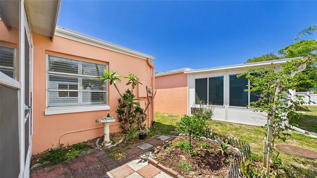 325 SKY LOCH DRIVE W, Dunedin, FL 34698