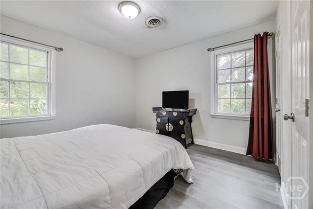 2004 N Fernwood Drive, Savannah, GA 31404