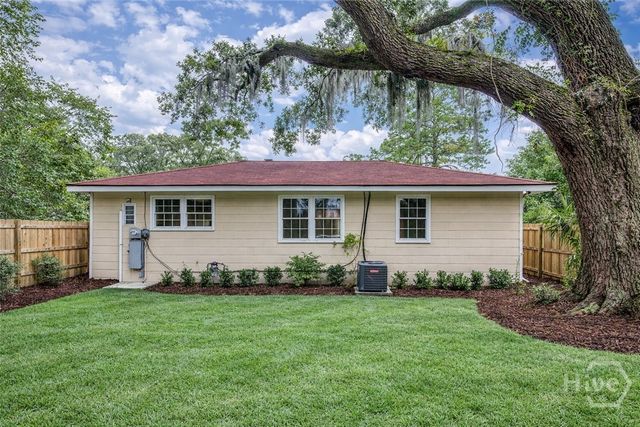 2004 N Fernwood Drive, Savannah, GA 31404