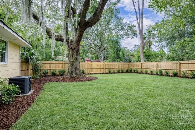 2004 N Fernwood Drive, Savannah, GA 31404