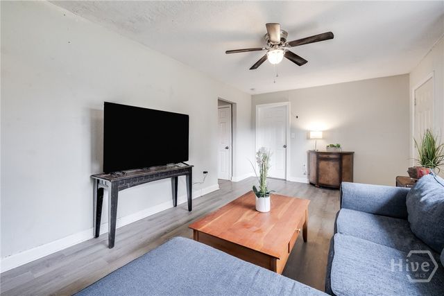 2004 N Fernwood Drive, Savannah, GA 31404