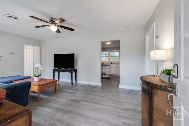 2004 N Fernwood Drive, Savannah, GA 31404