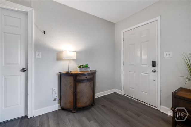 2004 N Fernwood Drive, Savannah, GA 31404