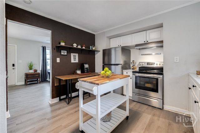 2004 N Fernwood Drive, Savannah, GA 31404