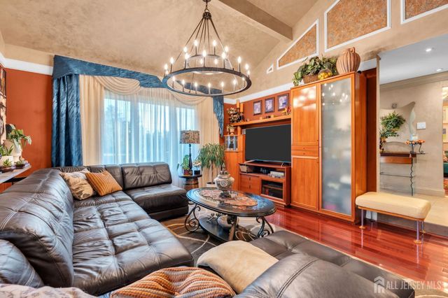 690 Elton Adelphia Road, Freehold, NJ 07728
