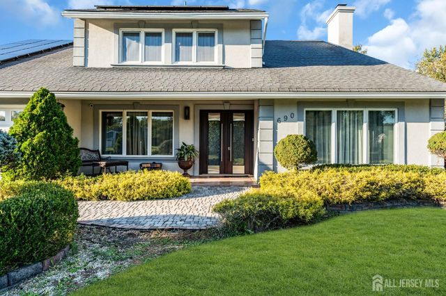 690 Elton Adelphia Road, Freehold, NJ 07728