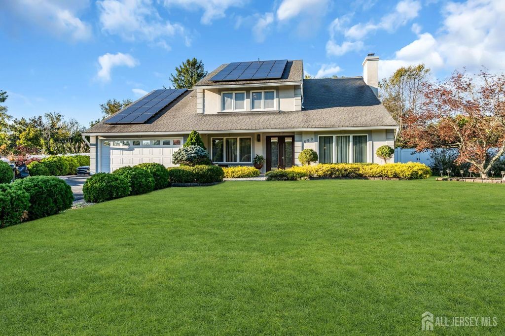 690 Elton Adelphia Road, Freehold, NJ 07728