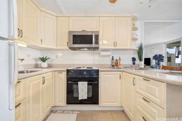 53-567 Kamehameha Highway 404, Hauula, HI 96717