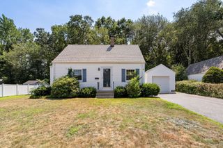 15 Indian Hill Rd, Arlington, MA 02476