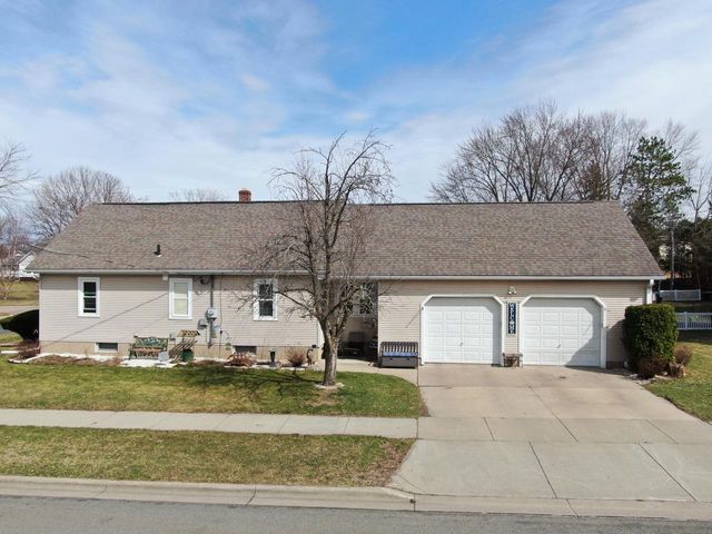 522 W Foster STREET, Tomah, WI 54660