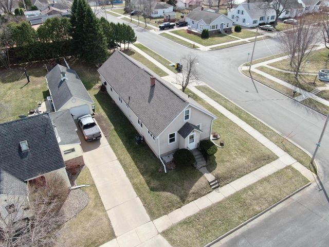 522 W Foster STREET, Tomah, WI 54660