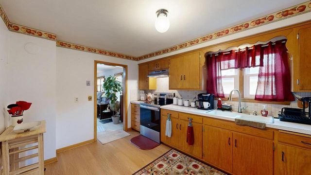 522 W Foster STREET, Tomah, WI 54660