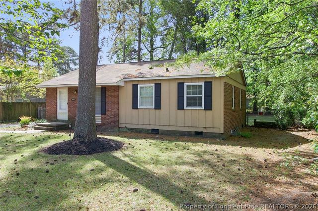 4917 Ashton Road, Fayetteville, NC 28304