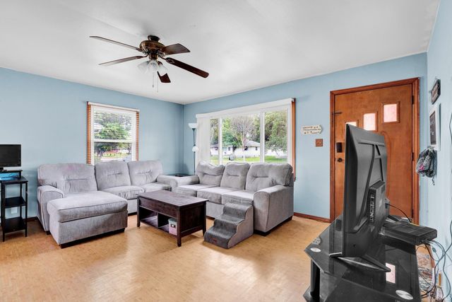 1909 S Boeke Road, Evansville, IN 47714