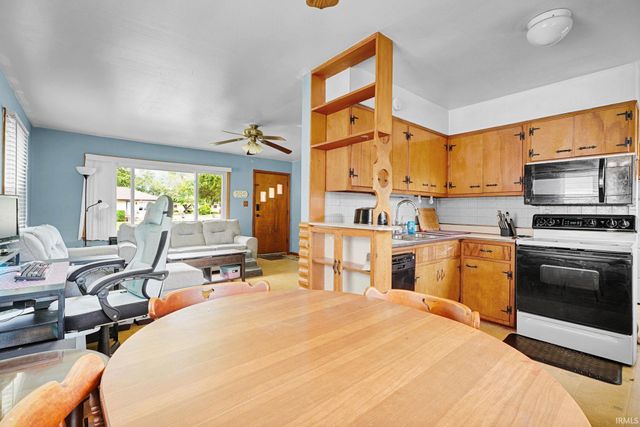 1909 S Boeke Road, Evansville, IN 47714